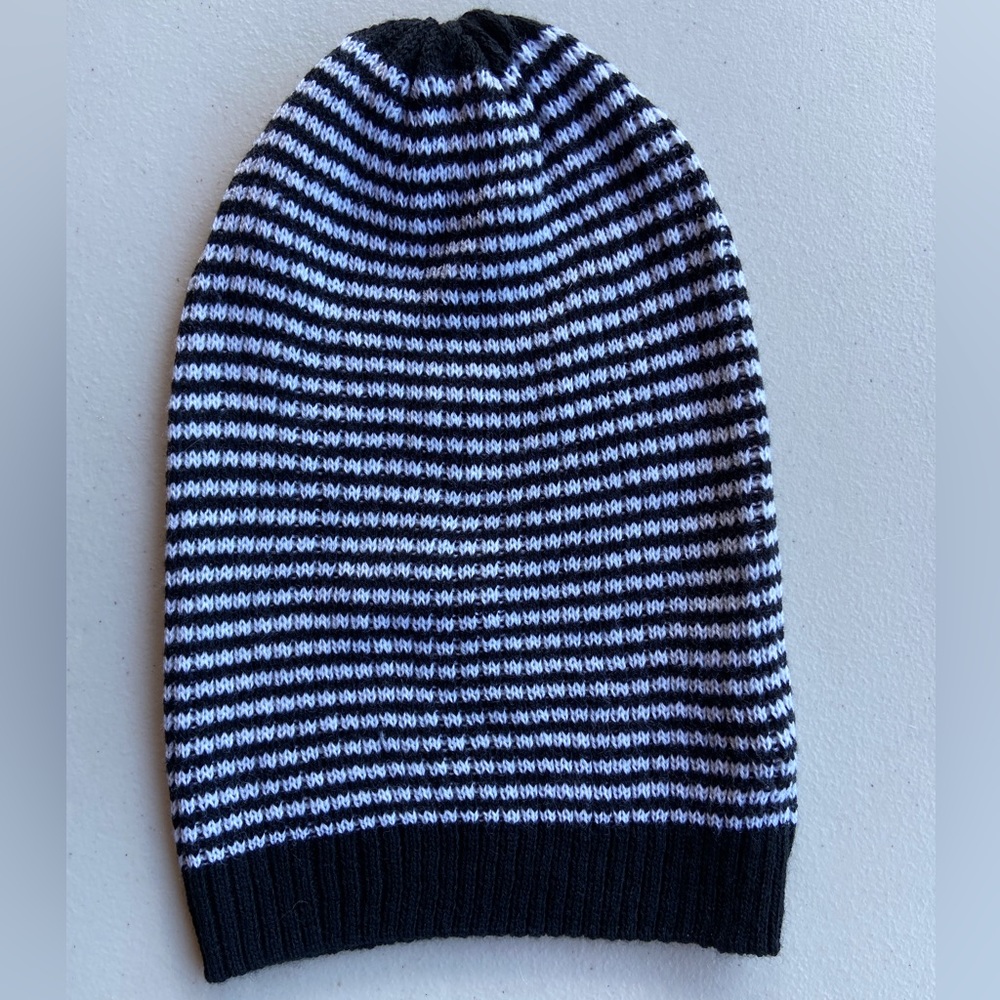 Charlotte Russe black and white beanie NWT